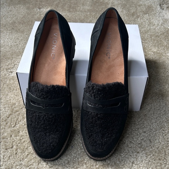 Vionic Cheryl Faux Fur Black Loafers - Picture 2 of 9